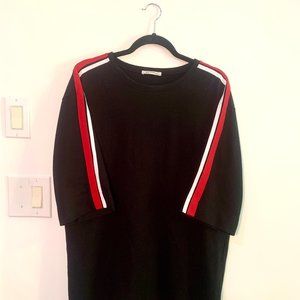 Modern Oversized Jersey Dress - Stylish Sleeves